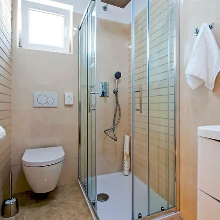 Apartment And Studio Tereza Rovinj Exterior photo
