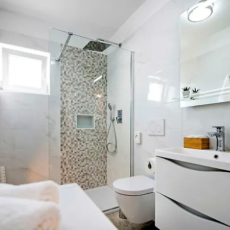 Apartment And Studio Tereza Rovinj Exterior photo