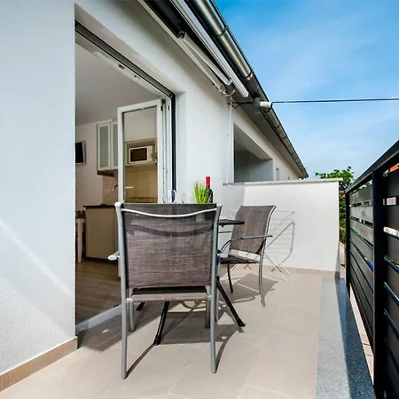 Apartment And Studio Tereza Rovinj Exterior photo