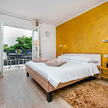 Apartment And Studio Tereza Rovinj Exterior photo
