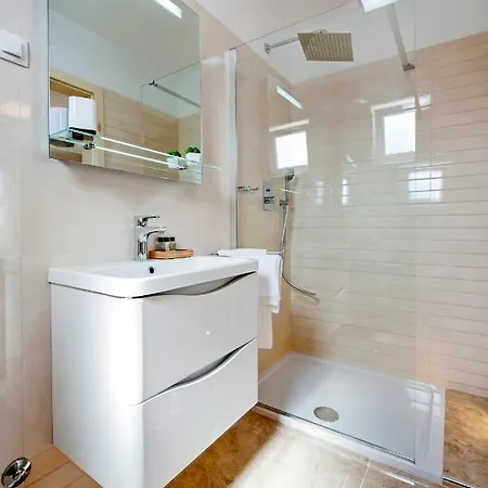 Apartment And Studio Tereza Rovinj Exterior photo
