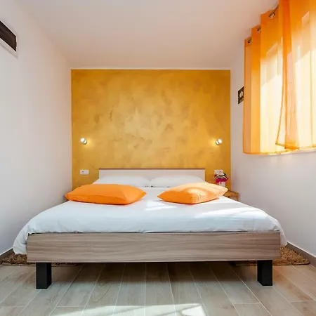 Apartment And Studio Tereza Rovinj Exterior photo